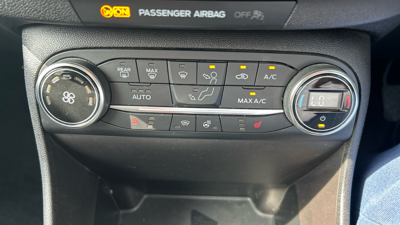 Ford Fiesta 1.0 EcoBoost Titanium 5dr Petrol Hatchback